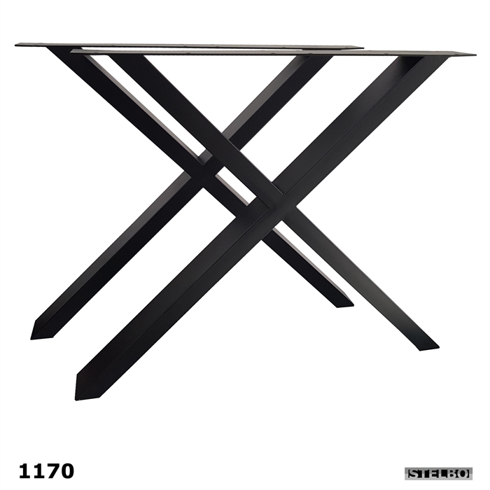 2 stk. bordben. Højde 70,5cm. Plankebord