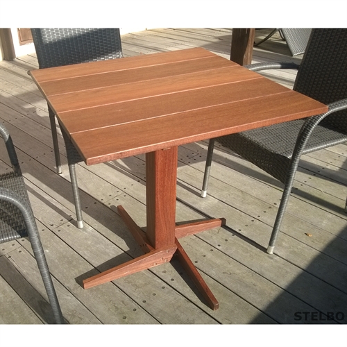 Cafebord i jerntræ, lavet af Ipé