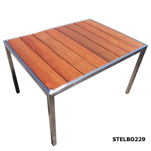 Havebord i rustfrit stål med bordplade i hårdttræ